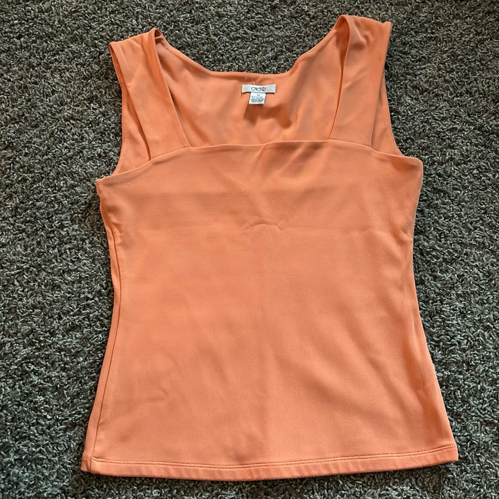 Cache top - coral - M - EUC